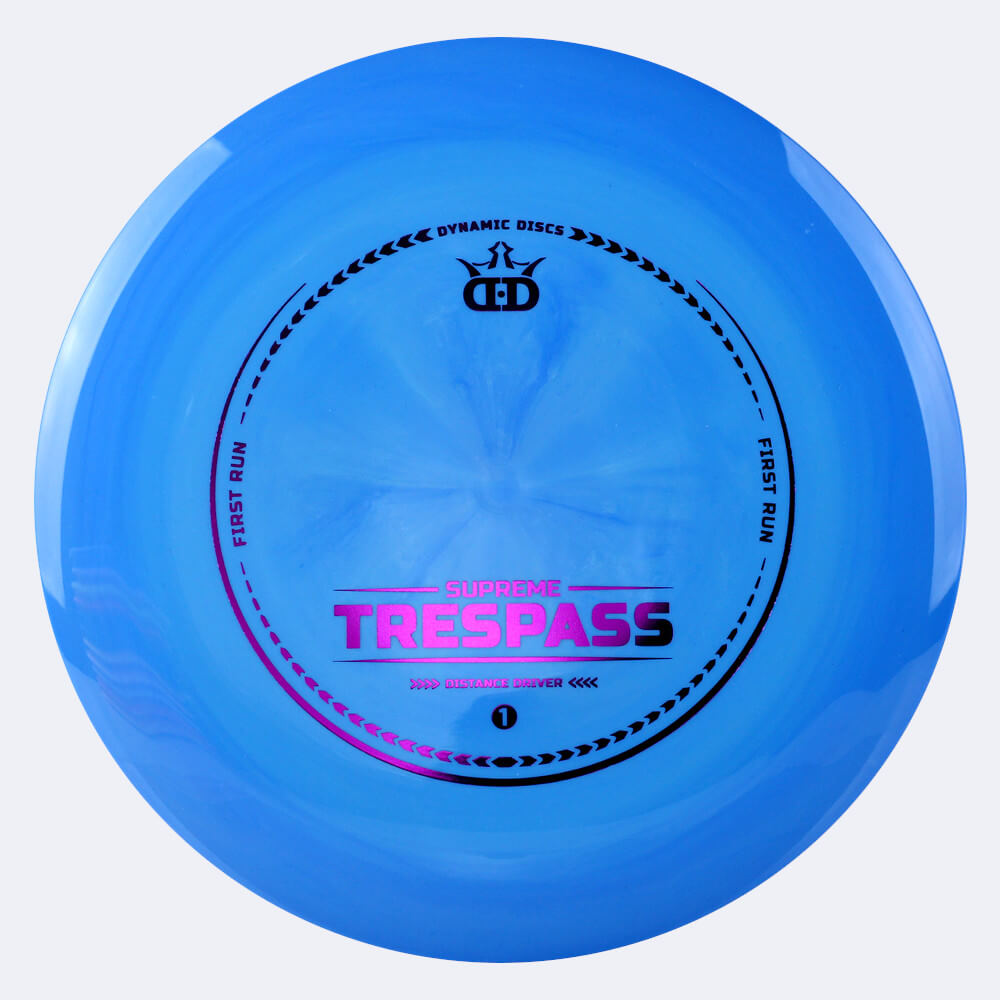 Dynamic Discs Trespass in light-blue, supreme plastic and first run effect Dynamic Discs Trespass in light-blue, supreme plastic and first run effect